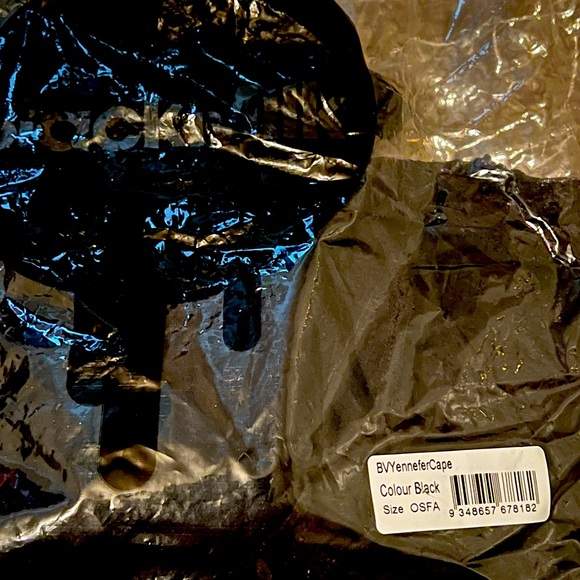 Blackmilk the Witcher yennefer burned velvet cape NWT black One size - Picture 1 of 1